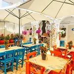 Otel Sade