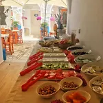Sade Otel