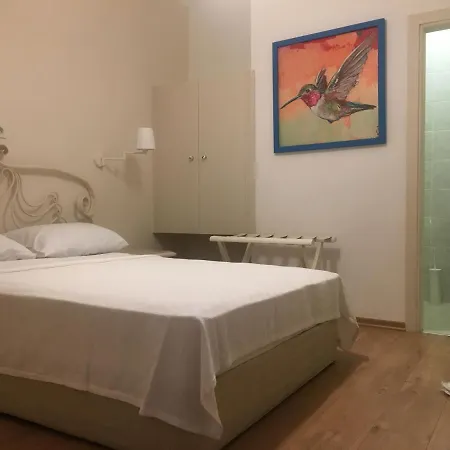 Hotel Sade *